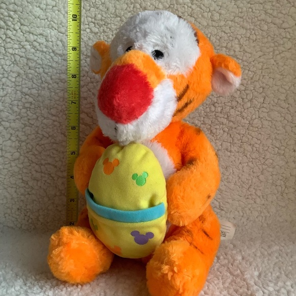 Disney Tigger Plush Stuffed Animal With Easter Egg - Picture 2 of 7